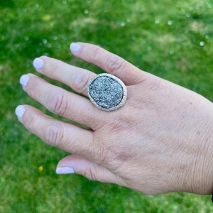 Druzy Stretch Ring - Silver & Hermatite